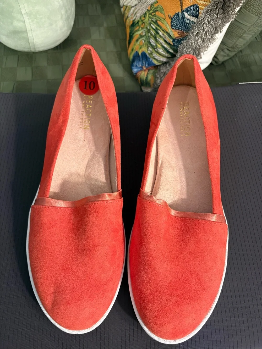 Kenneth Cole Reaction Coral-Red Suede Slip-On Flats